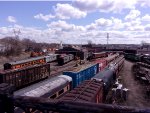 BNSF 7290 + 5182 pass Roundhouse